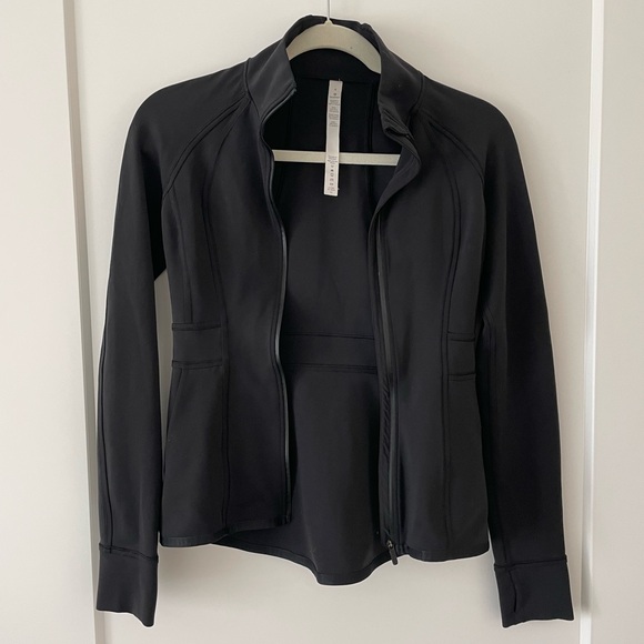 Lululemon In Profile Jacket - Black, Size 4 - Picture 3 of 6
